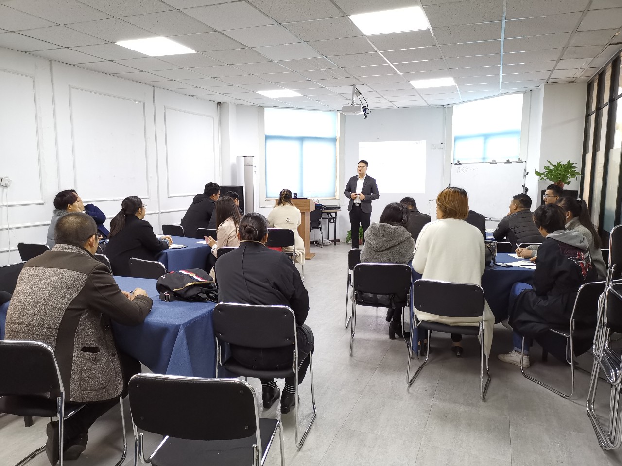 1542179526467631.jpg 微信圖片_20181114150135.jpg